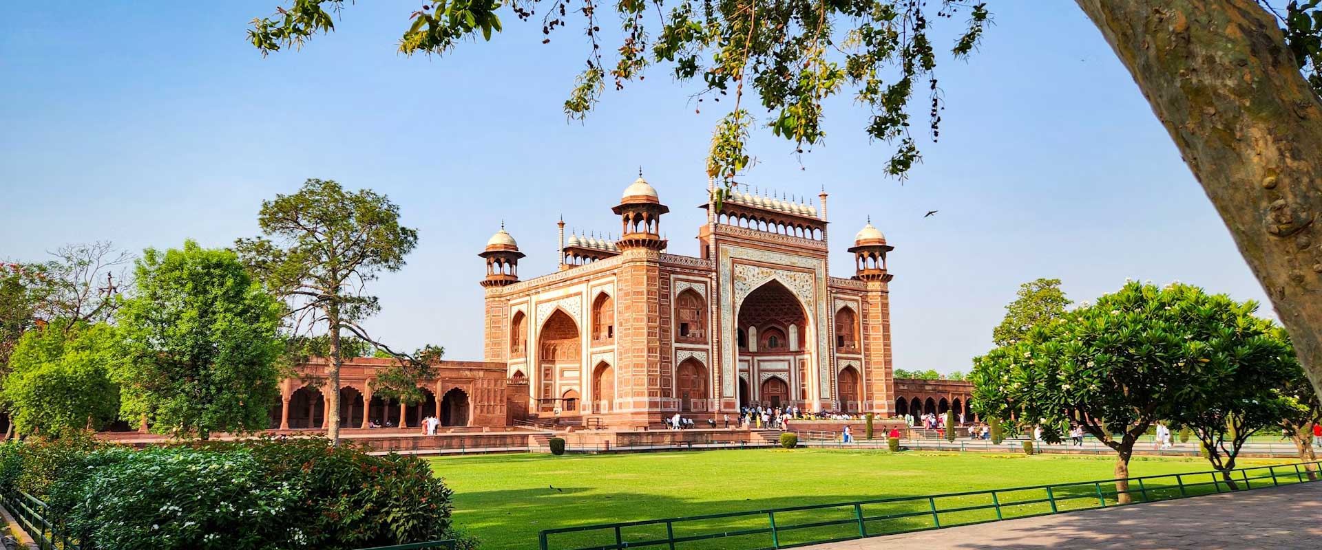 MAGNIFICENT NORTH EAST TOUR 