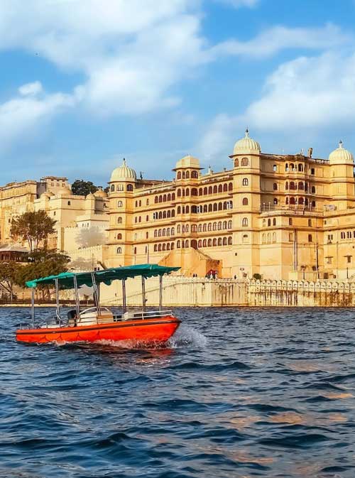 UDAIPUR OVERNIGHT TOUR FROM JAIPUR