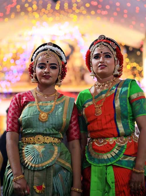 SOUTHERN INDIA: TEMPLES & TRADITIONS