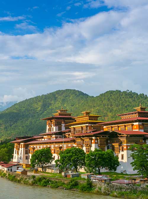 A LOOK AT THE 5-DAY BHUTAN TOUR
