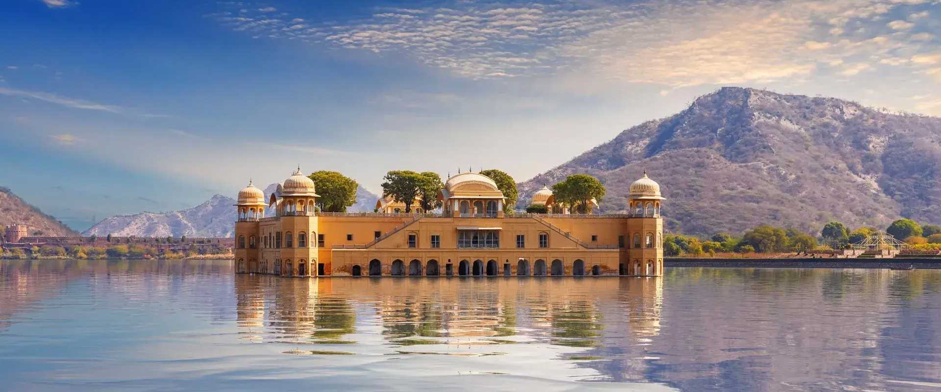 Luxury Overnight Tours